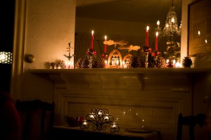 decorated christmas mantle decorated christmas mantle